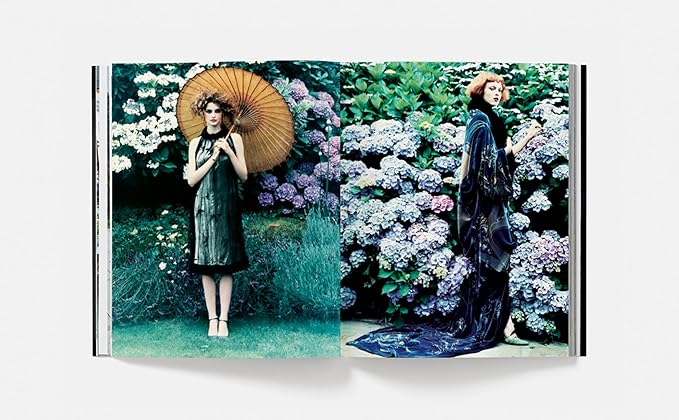 Grace: Thirty Years of Fashion at Vogue Paperback – Illustrated, 1 Oct. 2018 - Made for pilot